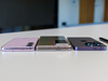 Porównanie (od lewej): Samsung Galaxy S23, Magic V2, iPhone 14 Pro (Foto: Daniel Schmidt)