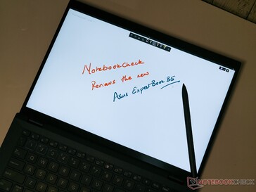 Wejście piórkowe Asus ExpertBook B5