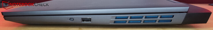 Po prawej: migawka kamery internetowej, USB-A 3.2 Gen 1 (5 Gbit/s)
