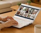 Laptop Mouse X2 o przekątnej ekranu 12,2 cala można skonfigurować z ośmiordzeniowym procesorem APU Ryzen 7.