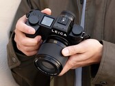 Nowy obiektyw Leica Summilux jest znacznie mniejszy i tańszy od swojego poprzednika.