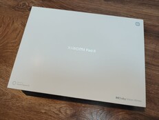 Pudełko detaliczne jest dyskretne, ale wygląda dobrze