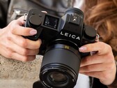 Model Leica SL3-P jest promowany jako prawdziwie wszechstronny aparat pełnoklatkowy.