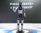 Keenon XMAN-F1 zaprezentowany jako potencjalnie wszechstronny robot humanoidalny