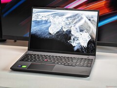 Lenovo ThinkPad P16v Gen 3 (źródło obrazu: Notebookcheck)