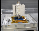 Termoelektryczny generator radioizotopowy jest duży i niepraktyczny, ale zapewnia stałą energię elektryczną. (Zdjęcie: NASA/JPL-Caltech)