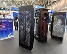 Obudowa Cooler Master i100 Air mieszcząca kartę graficzną Intel ARC Battlemage i płytę główną Maxsun MCIO mini-ITX