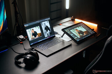 ProArt P16 świetnie nadaje się do pracy... (źródło obrazu: Notebookcheck)