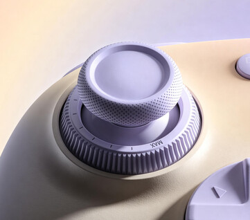 Kontroler 8BitDo Ultimate 3 dla konsoli Xbox posiada pierścienie Force Rings do regulacji napięcia joysticka.