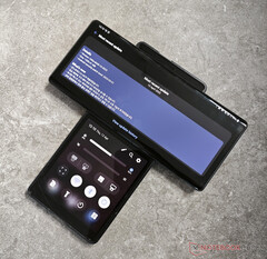 LG Wing wystartował na Android 10 i jest jednym z ostatnich smartfonów firmy. (Źródło obrazu: NotebookCheck)