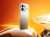 Model Realme P4s charakteryzuje się przyciągającym wzrok wyglądem z częściowo przezroczystym modułem aparatu.