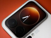 Wyświetlacz tylny w końcu trafi na rynek globalny wraz z telefonami Xiaomi 18 Pro.