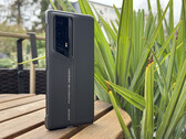 Porsche Design Review| Honor Magic V2 RSR - Stylowy, składany telefon ze sportowym akcentem