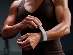 Amazfit Helio Strap to jedna z bardziej przystępnych cenowo opasek fitness na rynku.