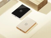 Nowy powerbank marki Bang &amp; Olufsen obsługuje ładowanie przez złącze USB-C o mocy 20 W oraz ładowanie bezprzewodowe o mocy 15 W
