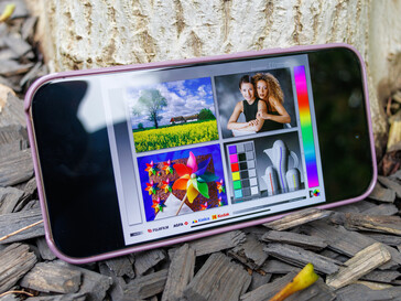 Apple iPhone 16 Pro Max na zewnątrz