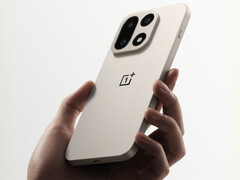 OnePlus 15 może zadebiutować w Chinach 27 października 2025 roku. Na zdjęciu: tył telefonu. (Źródło zdjęcia: OnePlus)