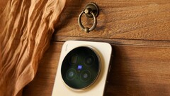 Vivo X300 Pro zostanie dziś oficjalnie zaprezentowany w Wiedniu. Ostatnie przecieki sugerują jeszcze wyższe ceny niż Oppo Find X9 Pro. (Źródło obrazu: Weibo)