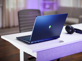 Aurora 16 stanowi ciekawą propozycję wśród laptopów gamingowych średniej klasy. (Źródło obrazu: Dell)