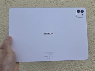Honor Recenzja tabletu MagicPad 3. (Źródło zdjęcia: Marcus Herbrich)