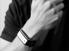 Oczekuje się, że pasek Amazfit Helio (na zdjęciu) zostanie uruchomiony przed połową lipca. (Źródło zdjęcia: Amazfit)