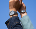 Zegarek Casio OCWS7000E-2A (po lewej) pojawi się w USA; nie jest jasne, czy OCW-S40-2A (po prawej) również zostanie tu wprowadzony. (Źródło zdjęcia: Casio)