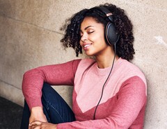 Nowe słuchawki nauszne HD505 mają oferować wysokiej klasy dźwięk w średniej cenie (źródło obrazu: Sennheiser)