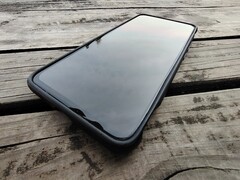 Czy Nubia RedMagic 6R nadal jest odpowiednim urządzeniem do gier? (Źródło obrazu: Darryl Linington - Notebookcheck)