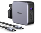 Ładowarka UGreen 140W PD3.1 Nexode jest kompaktowa, o około 22% mniejsza od swojego odpowiednika Apple. (Źródło obrazu: UGreen)