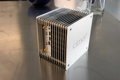 Panel tylny (Źródło obrazu: Cirrus7)