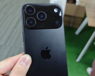 Atrapa iPhone'a 17 Pro zawiera kilka poprawek konstrukcyjnych w stosunku do obecnego modelu Apple. (Źródło zdjęcia: Majin Bu)
