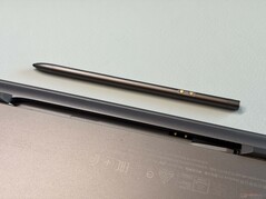 ...gdzie również jest ładowany.