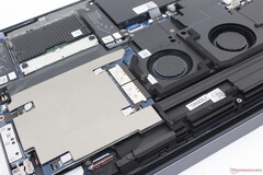Pro Max 16 Plus jest jednym z niewielu nowoczesnych laptopów wyposażonych w wymienną kartę graficzną o nazwie DGFF lub Dell Graphics Form Factor (źródło obrazu: Notebookcheck)
