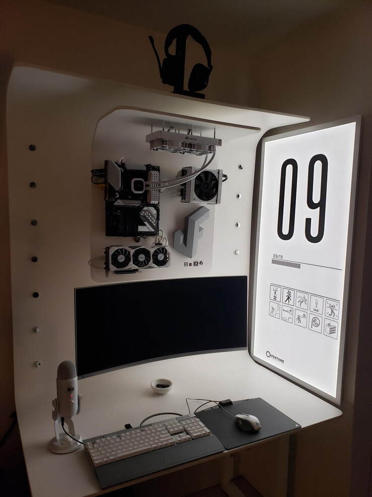 (Źródło obrazu: u/justinfogarty via r/battlestations)