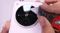 Find X8 Ultra. (Źródło obrazu: JerryRigEverything via YouTube)