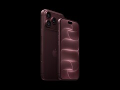 Użytkownicy zgłaszają nietypowe pykanie i trzaski dochodzące z głośników iPhone’a 18 Pro i Pro Max.