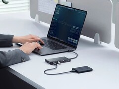 Hub USB-C Anker 552 (9-w-1, 4K HDMI) zapewnia ładowanie przelotowe o mocy 85 W. (Źródło obrazu: Anker)