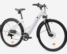 Niskopodłogowy rower elektryczny Decathlon Rockrider E-ACTV 100 jest już dostępny. (Źródło zdjęcia: Decathlon)