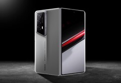 Honor dostarcza różne ekskluzywne akcesoria z Magic V2 RSR Porsche Design. (Źródło zdjęcia: Honor)