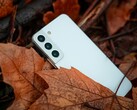 Samsung Galaxy S22 (Źródło obrazu: Joshua Katt, Unsplash)