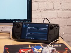 Smartfon może być używany jako źródło dźwięku Bluetooth dla Steam Deck, umożliwiając odtwarzanie dźwięku z gry, muzyki, filmów i połączeń przez te same słuchawki.