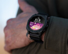 Tactix 8, na zdjęciu, jest jednym z kilku smartwatchy kwalifikujących się do wersji beta 15.26. (Źródło zdjęcia: Garmin)