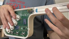 Obraz Stradex1 w pozycji do gry (źródło obrazu: Brady Y. Lin; przycięte)