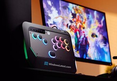 HyperX Clutch Tachi to kontroler zręcznościowy do konsoli Xbox, który ma zostać zapowiedziany na targach CES 2026. (Źródło obrazu: WindowsLatest)