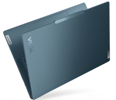 Pokrywa Lenovo Yoga Pro 9 RTX 5060 z wycięciem na kamerę (źródło zdjęcia: Globaldata)