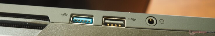 Po lewej: USB-A 3.2 Gen 1, USB 2.0, gniazdo audio combo 3,5 mm