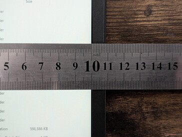 Wąskie ramki boczne