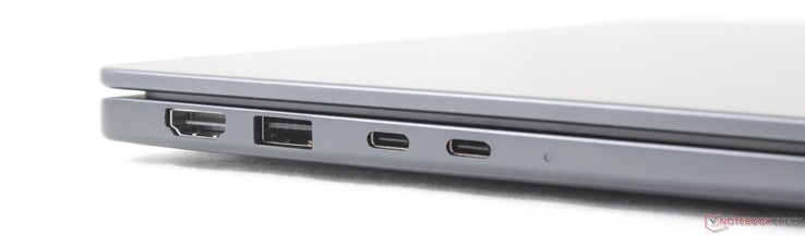 Po lewej: HDMI 2.1, USB-A 3.2 Gen. 1 (1 Gb/s), 2x USB-C Thunderbolt 4 z DisplayPort 2.1 + Power Delivery, czytnik kart inteligentnych (opcjonalnie)