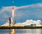 Start satelity rakietowego Falcon 9. (Źródło zdjęcia: SpaceX)