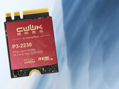 CWWK SSD. Obraz promocyjny z niebiesko-białym gradientem w tle